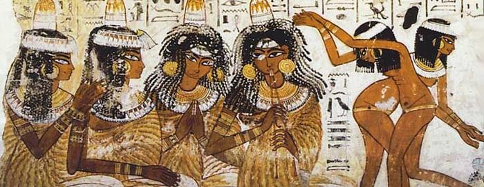 Древнеегипетские музыканты и танцоры