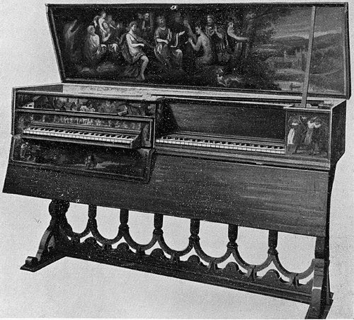 Вирджинел с двумя клавиатурами работы Иоанна Рукерса (начало XVII столетия).